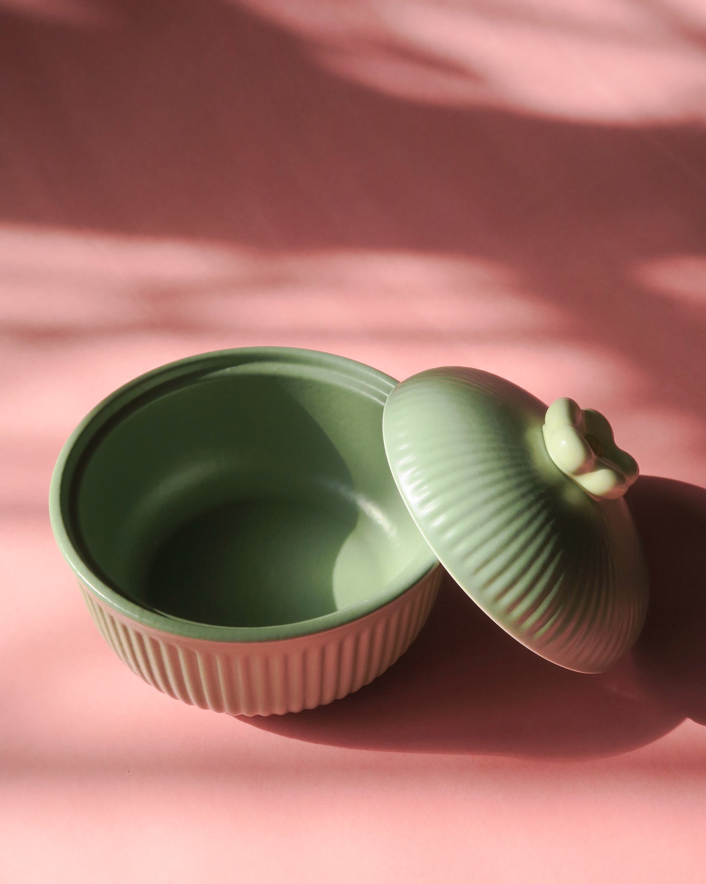 Bowl with Cover