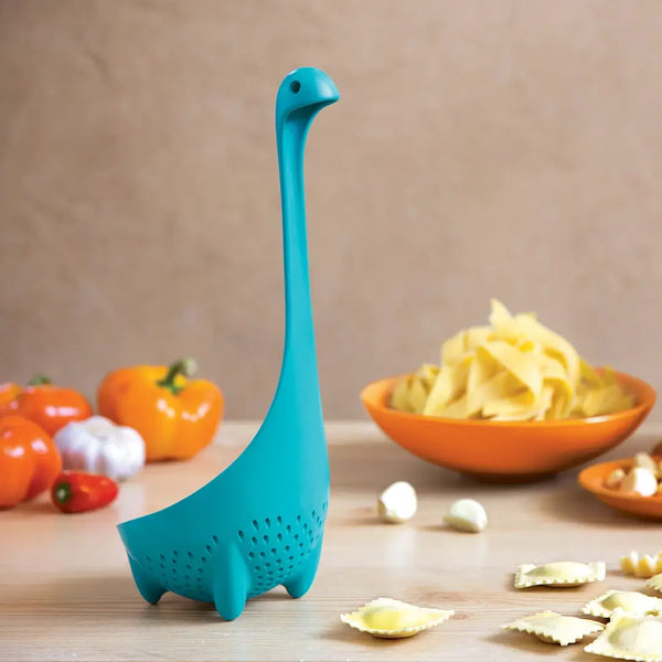 Mamma Nessie Colander