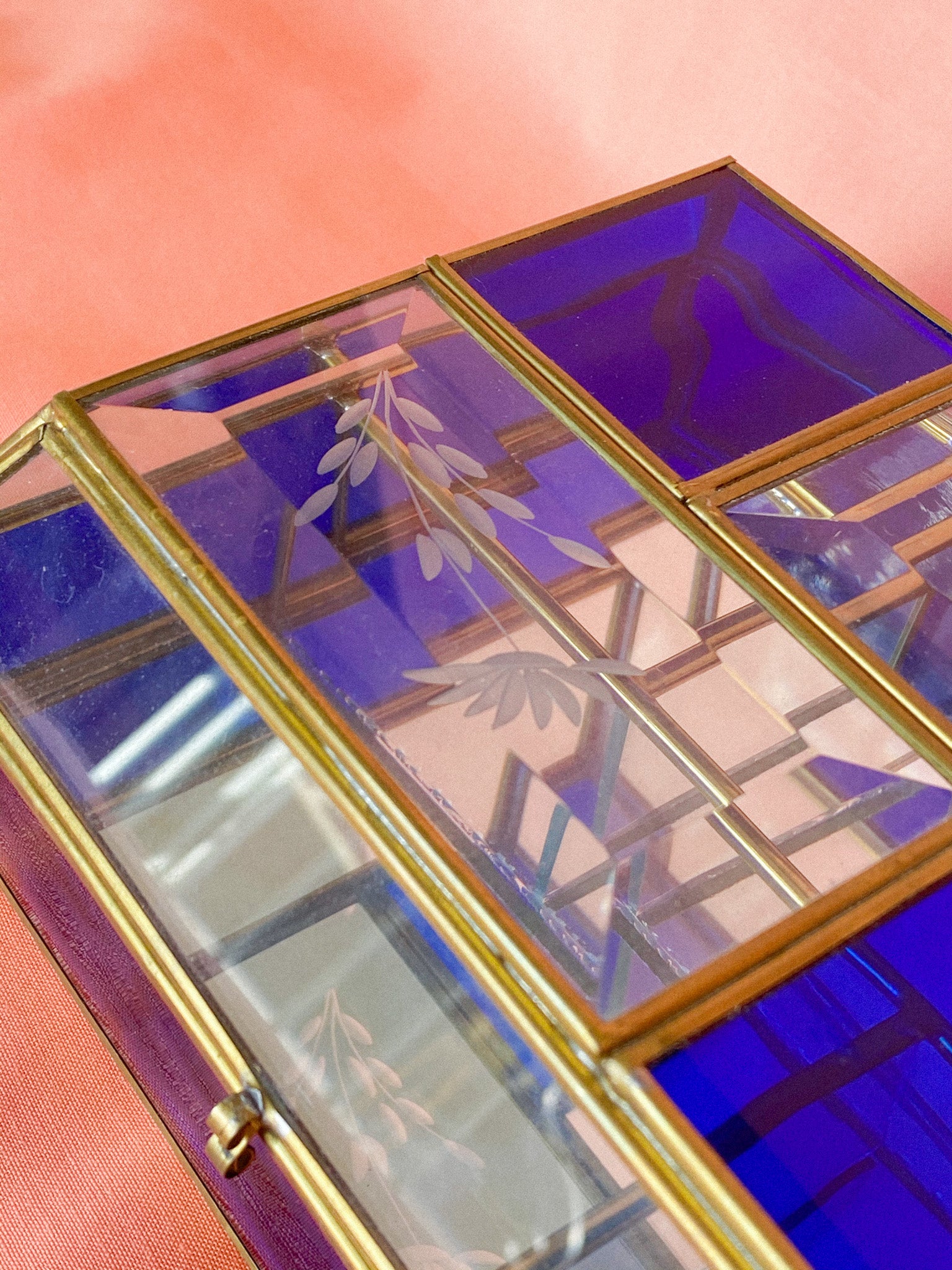 Glass and Mirrors Jewelry Chest